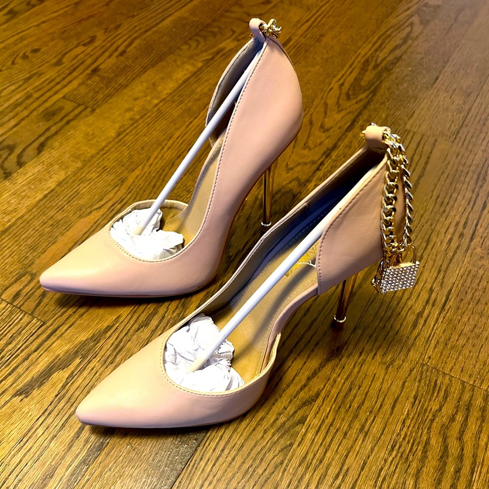 Fashion Nova (Penthouse Only Pumps)
